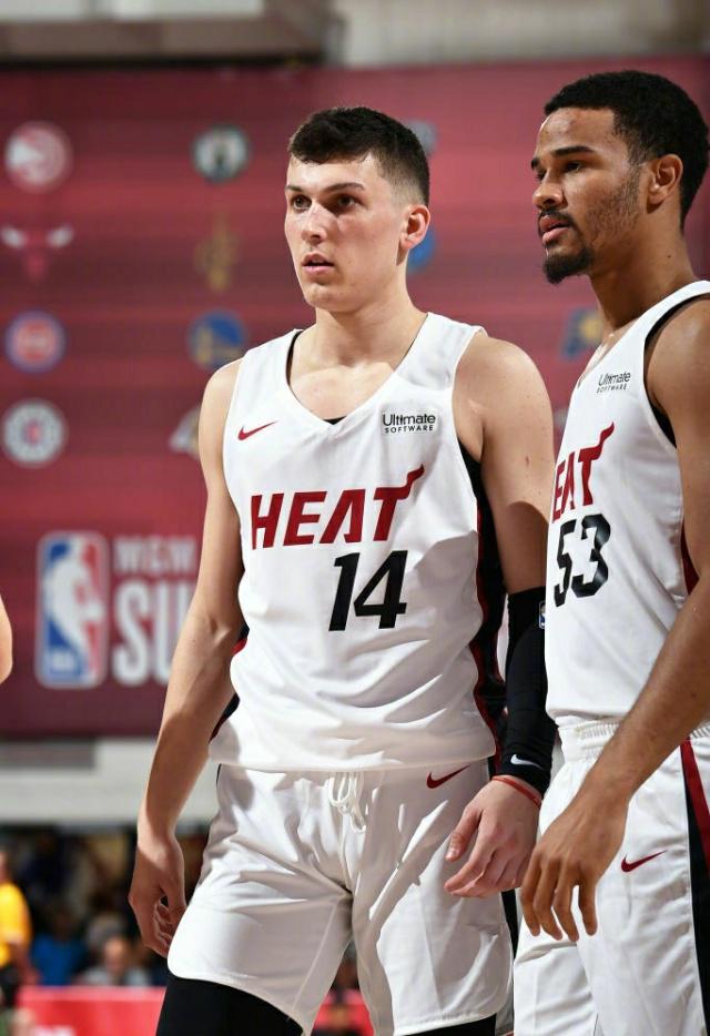 关于热火负爵士，吉诺比利继续低迷的信息