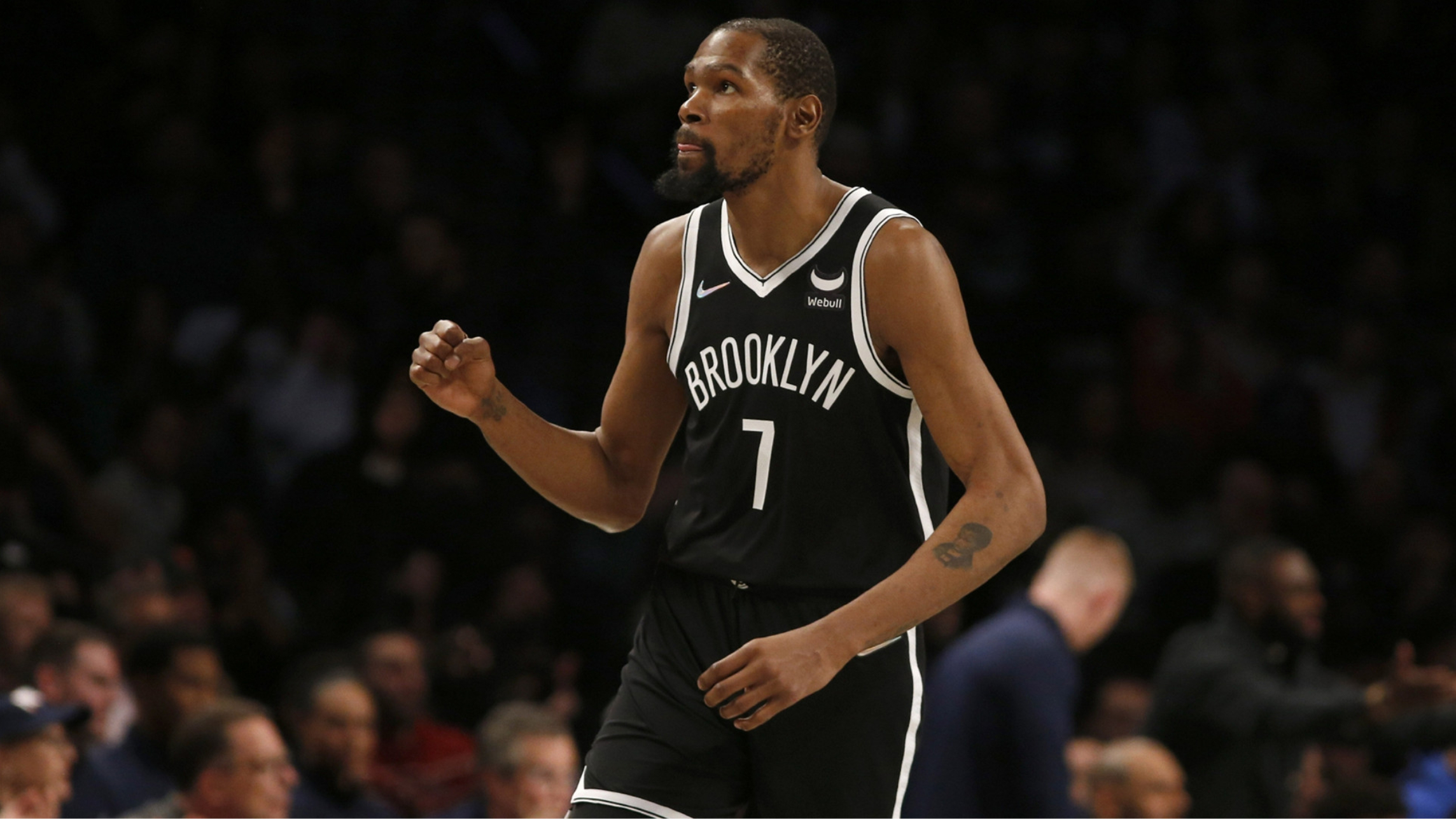 篮网逆转雄鹿，惊险取胜的简单介绍