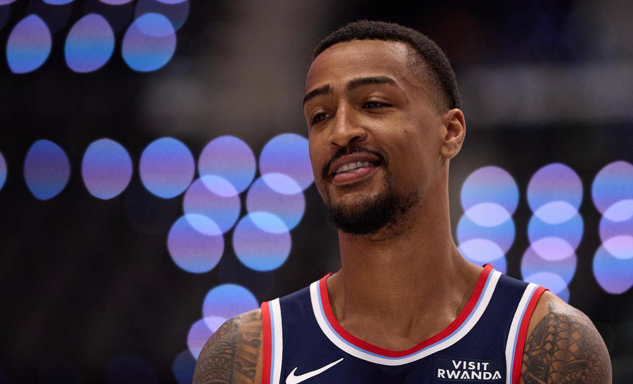 关于快船客场告捷爵士，壮观三分率先锋的信息