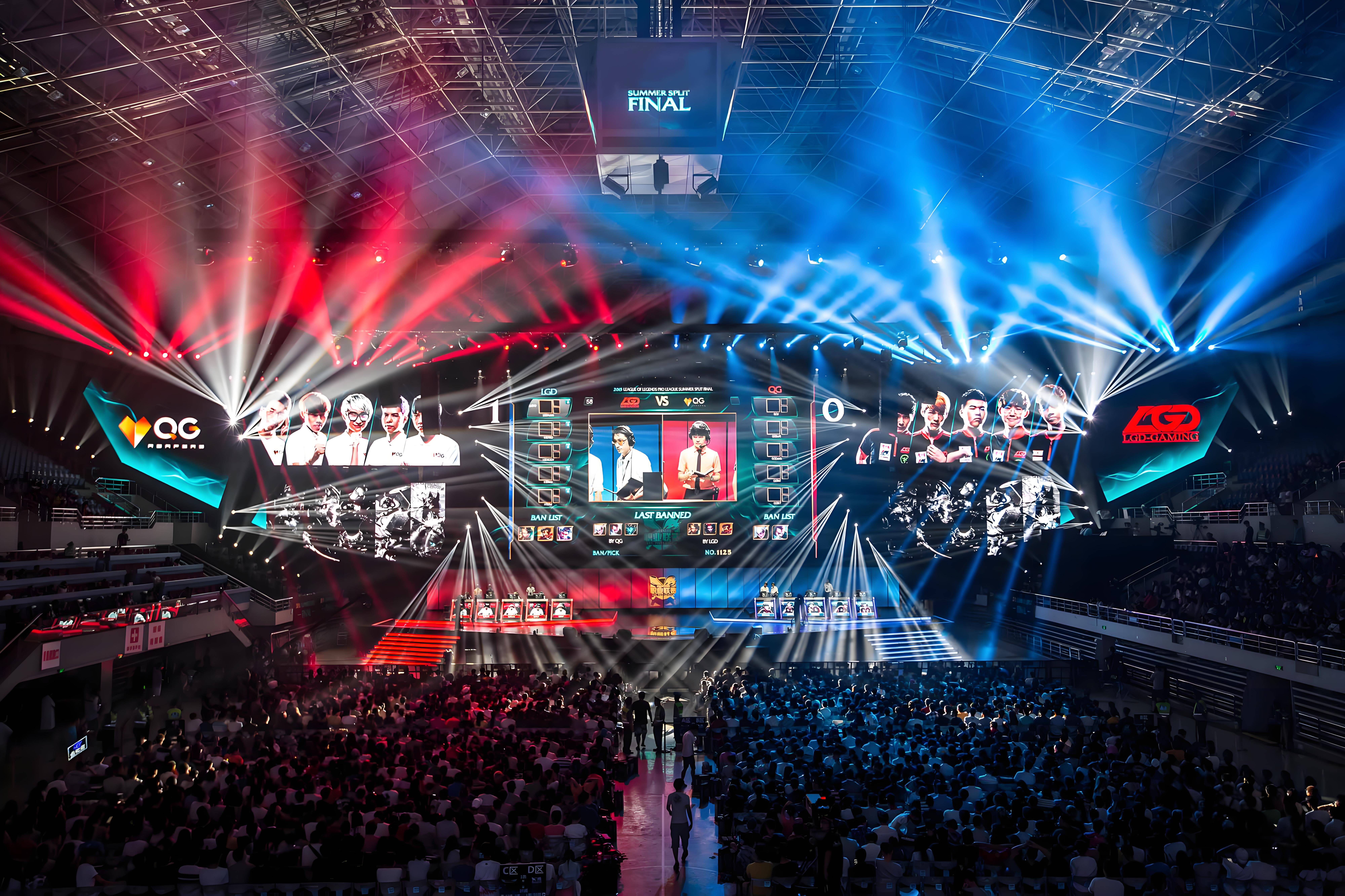 包含竞技盛宴开启，精彩纷呈抢眼所在的词条