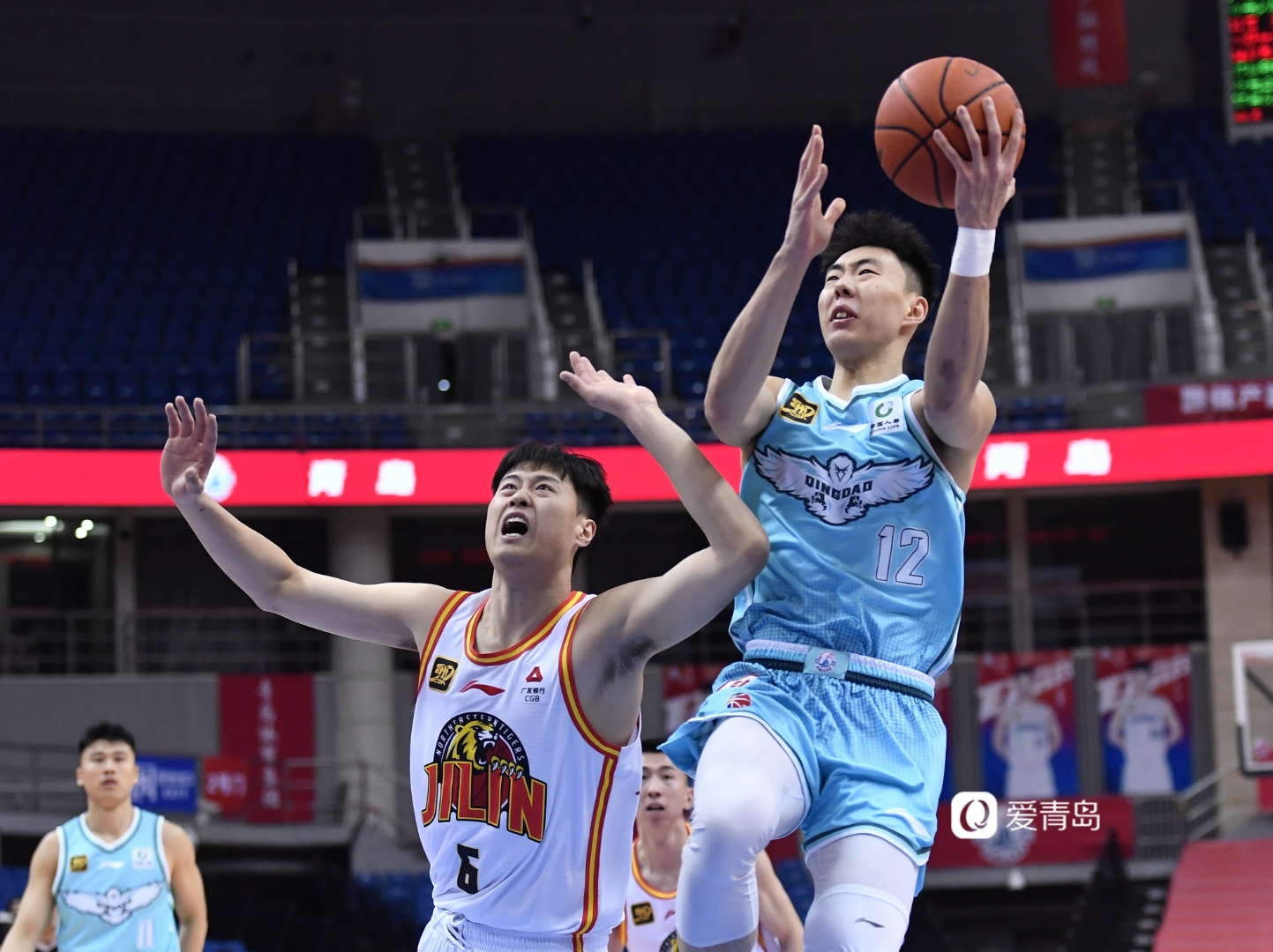 辽宁男篮客场战胜青岛，保持不败纪录