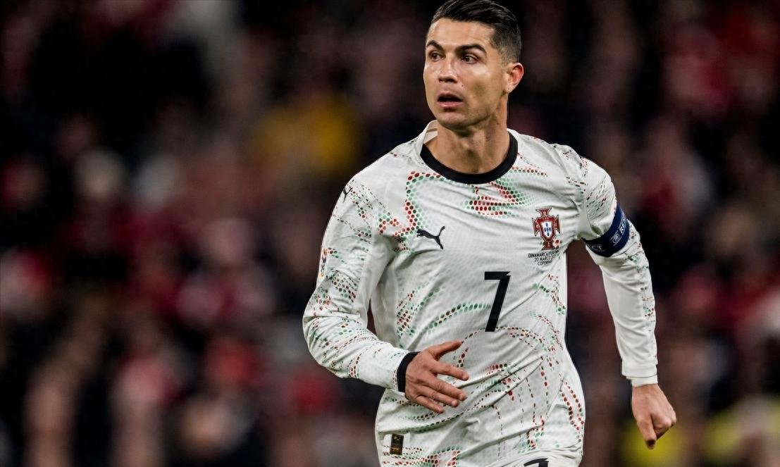 丹麦队备战欧洲杯预选赛，士气高昂的简单介绍