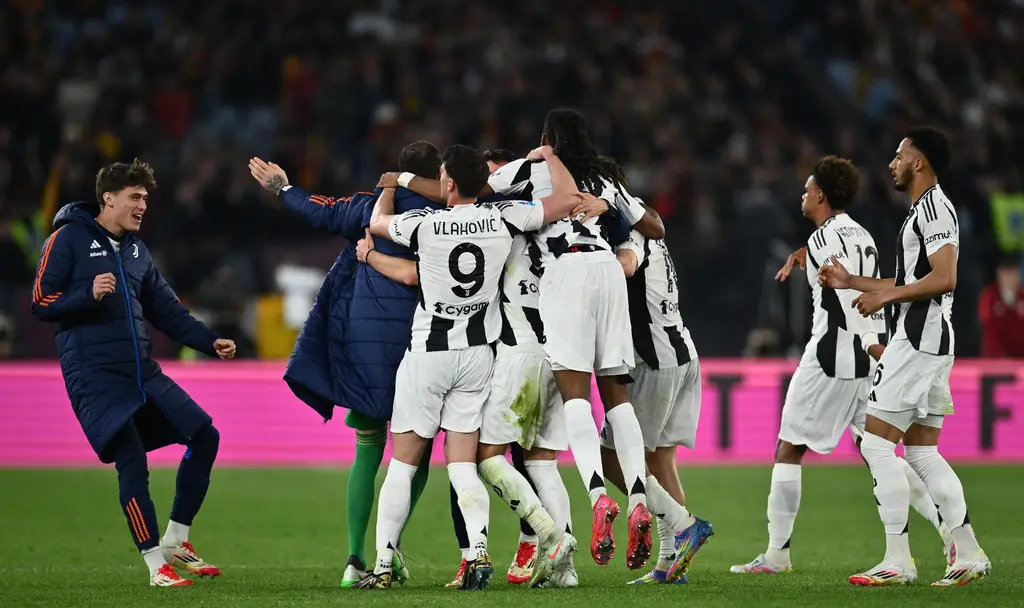 开云体育视频-尤文图斯客场大胜,登顶意甲积分榜