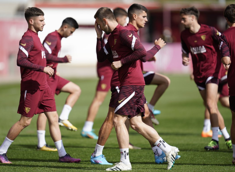 关于塞维利亚欲在主场卫冕荣耀精彩献技的信息