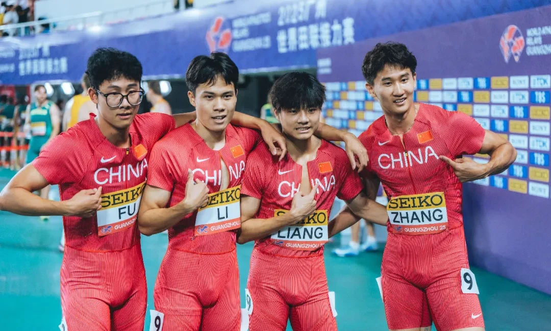 开云体育官网-激情燃烧！运动员们为了荣誉而拼搏