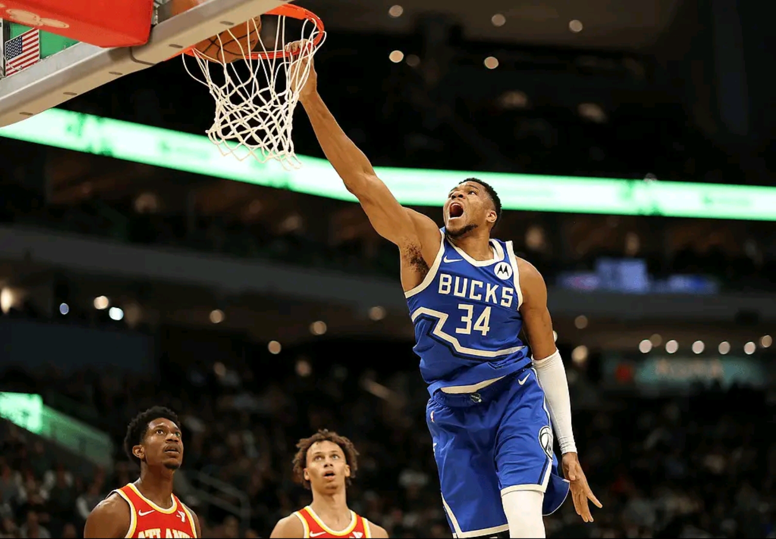 骑士队三分球狂轰，大胜老鹰队