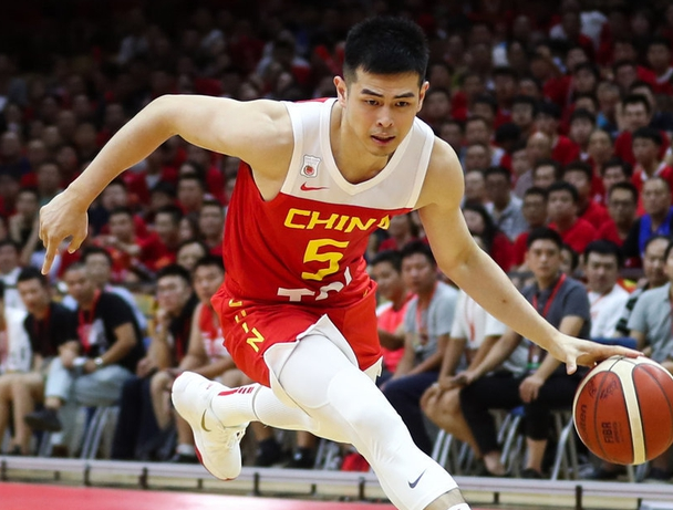 南特后卫关键回归，战术整体更稳固