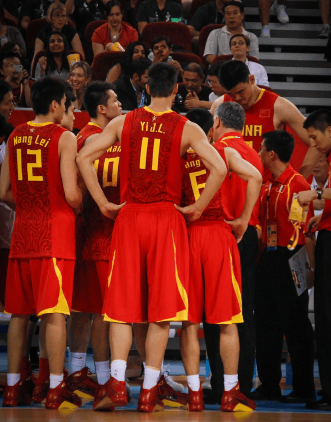 国内顶尖篮球赛事精彩纷呈，球员实力不可小觑的简单介绍