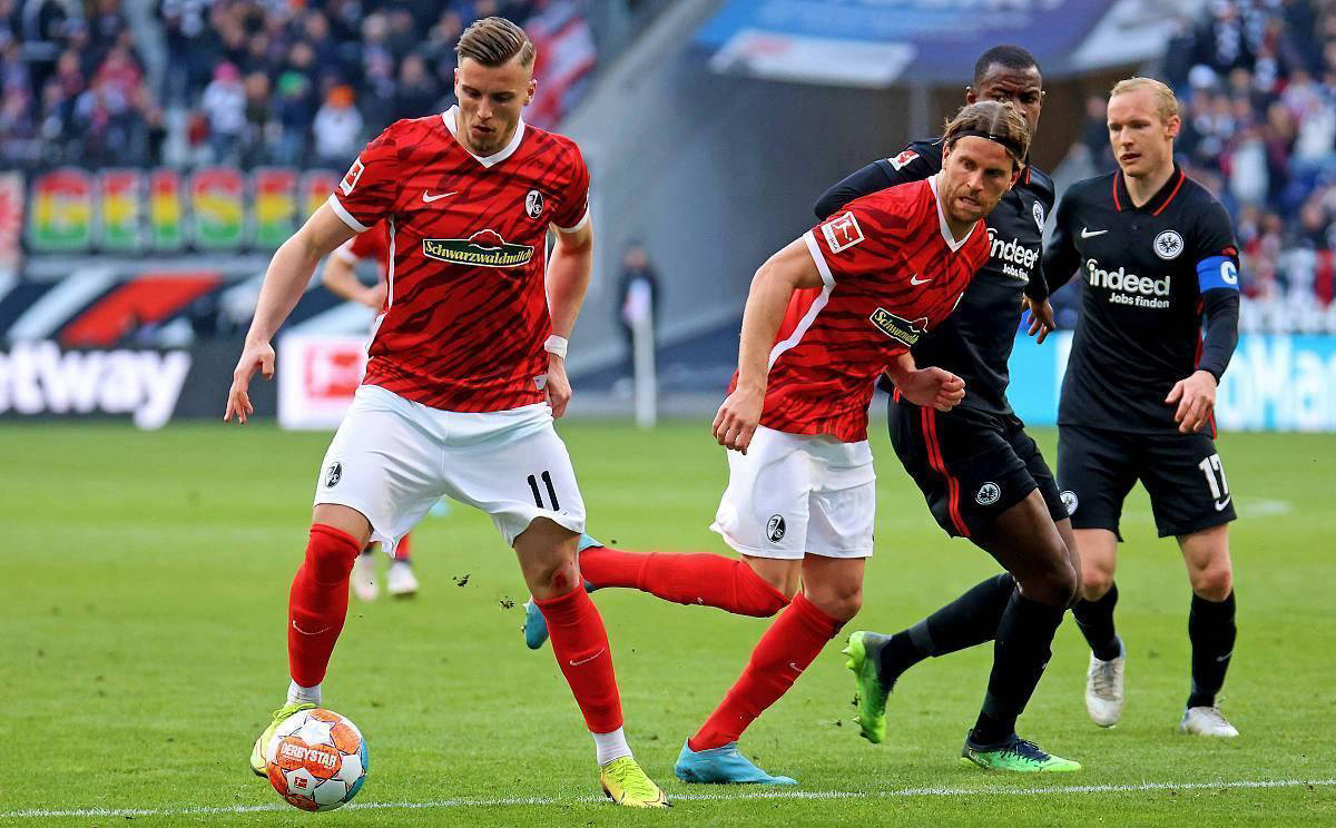 关于弗莱堡球员士气低迷期待主场逆转的信息