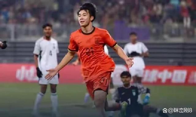 国家队球员展现出色实力，成功晋级
