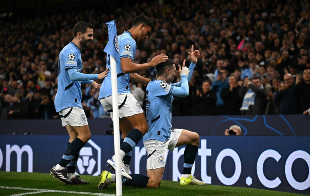 曼联实力碾压，横扫对手升至英超榜首