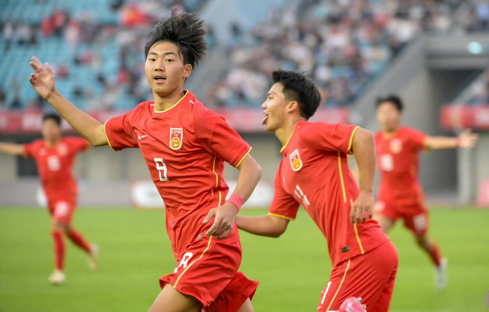 包含澳大利亚队在国际锦标赛上一路领先的词条